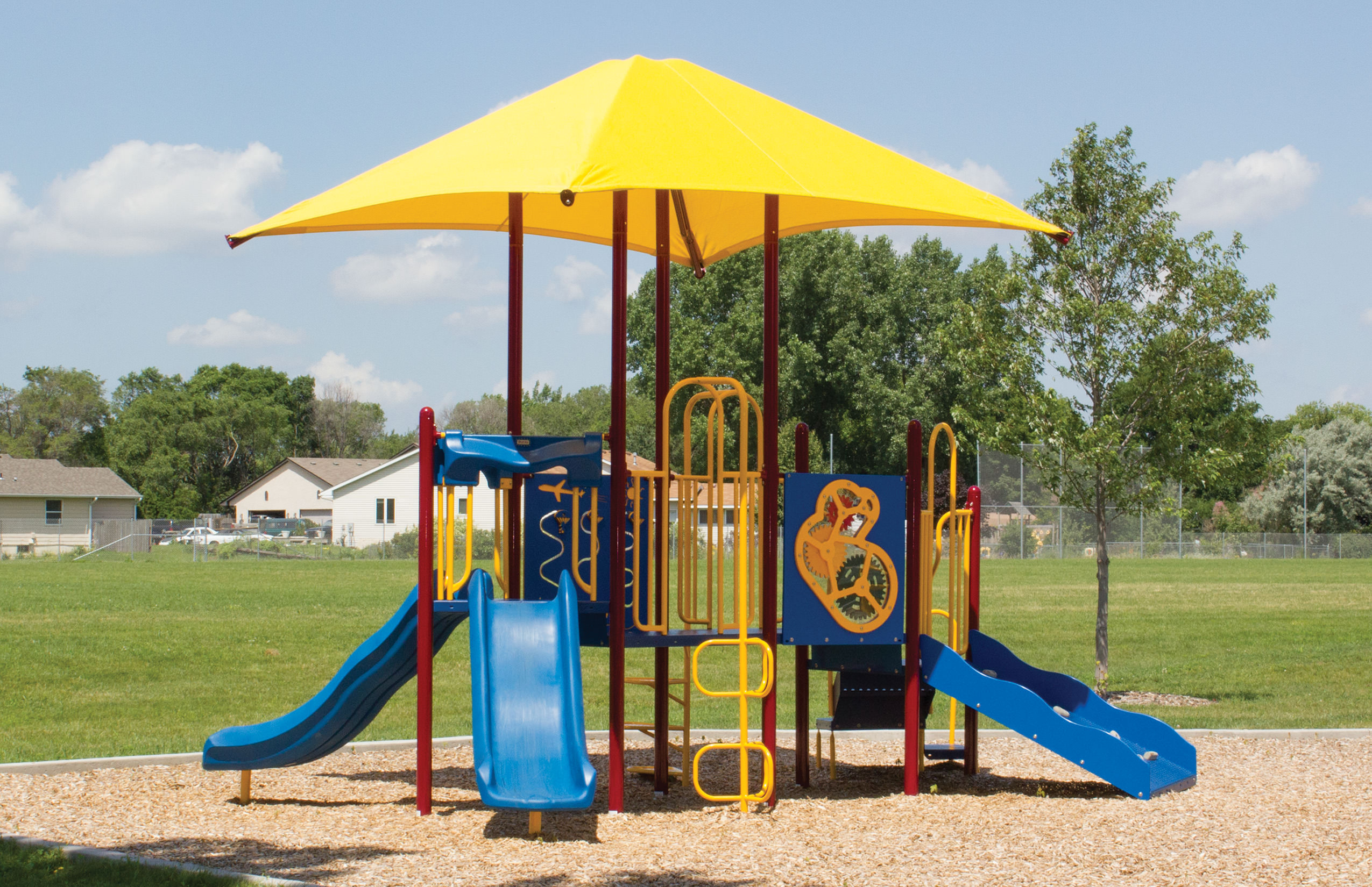 outdoor play equipment for 5 year olds