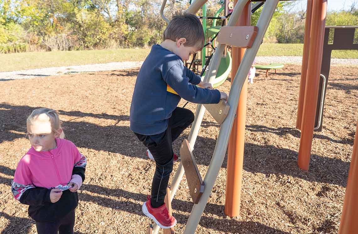 Clubhouse Climber Natural